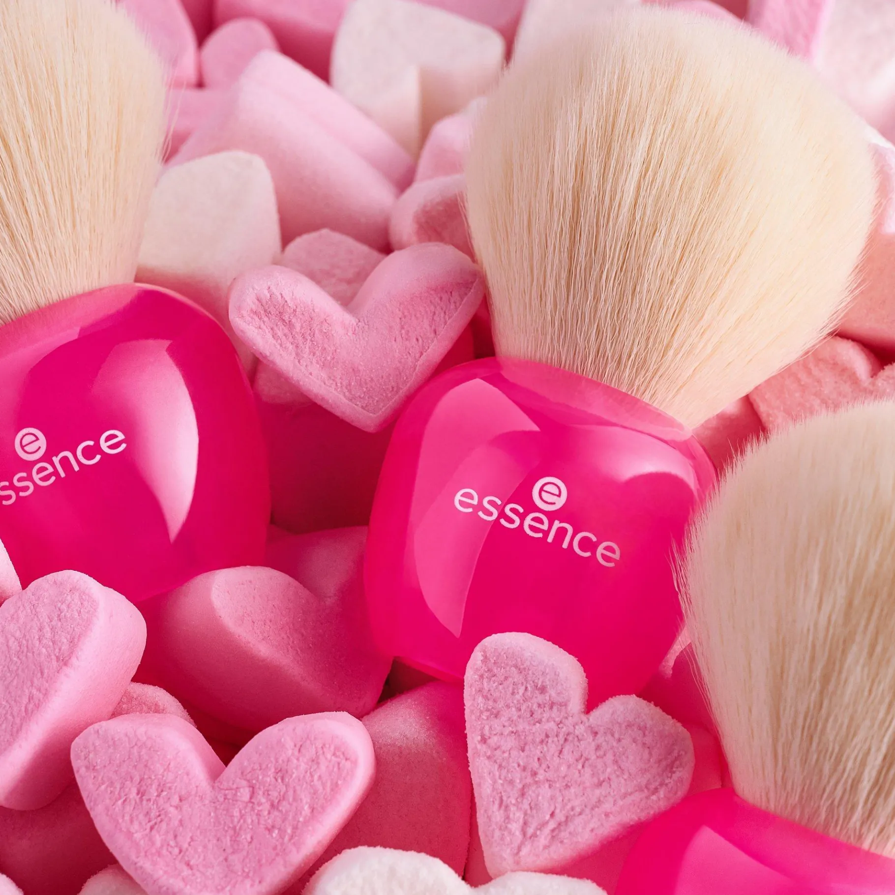 essence Pinceles Y Brochas>Brocha kabuki it's Bubble Gum fun