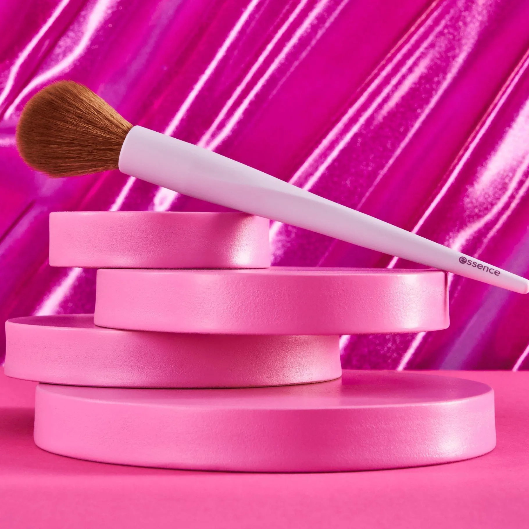 essence Pinceles Y Brochas>brocha para colorete e iluminador
