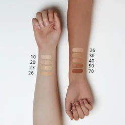 essence Corrector><noscript><img width=