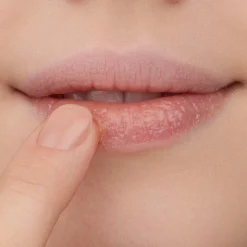 essence Cuidado Labial><noscript><img width=