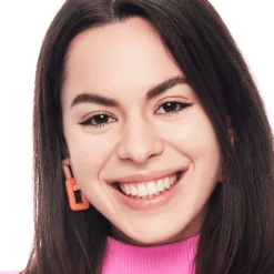 essence Cejas><noscript><img width=