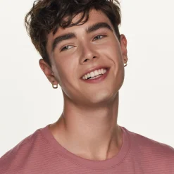 essence Cejas><noscript><img width=