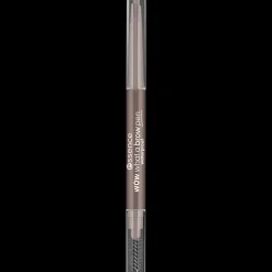 essence Cejas><noscript><img width=